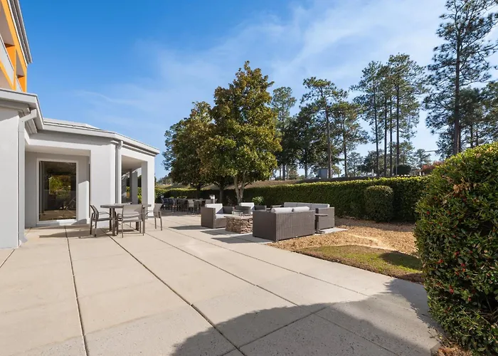 Holiday Inn Express Tifton By Ihg